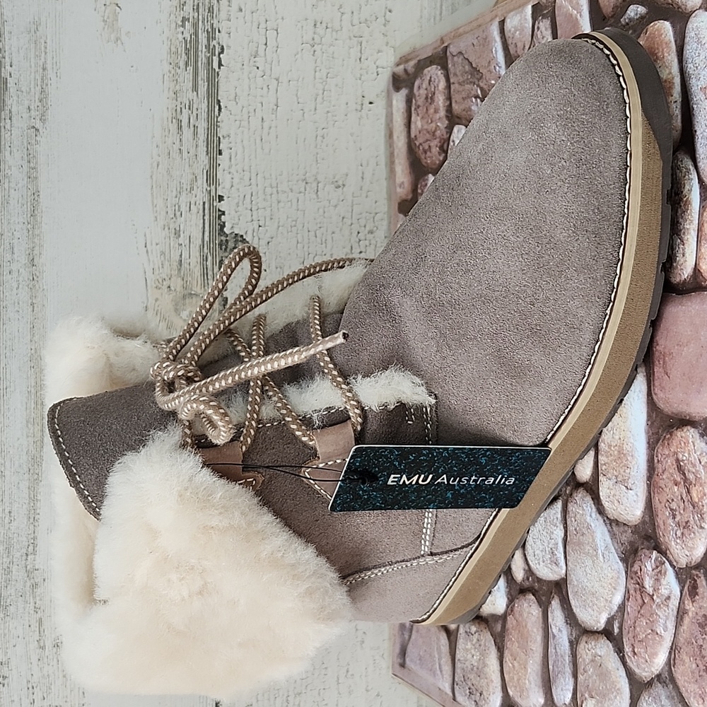 NWT EMU AUSTRALIA CORREA SHEEPSKIN BOOT - Picture 12 of 12